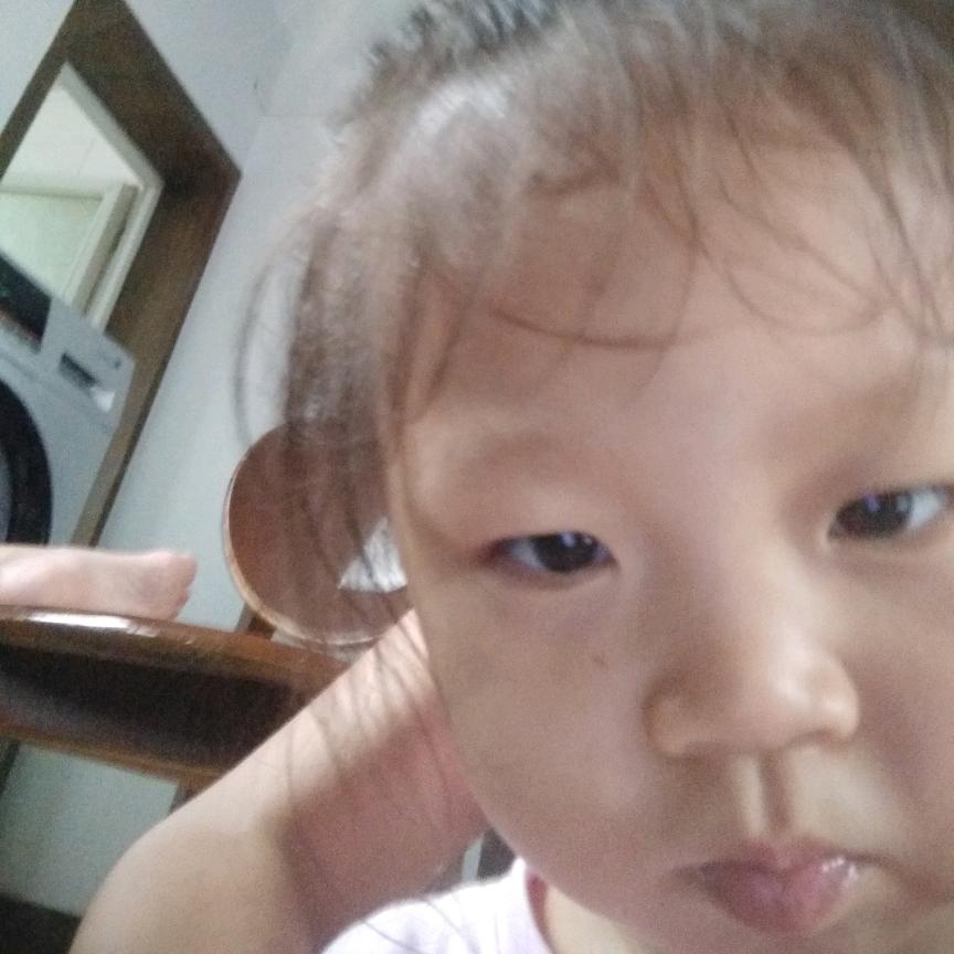 王龙母亲为儿子讨回公道。