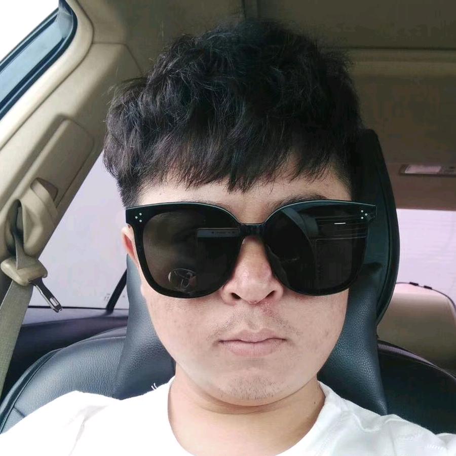 杨杨克拉斯