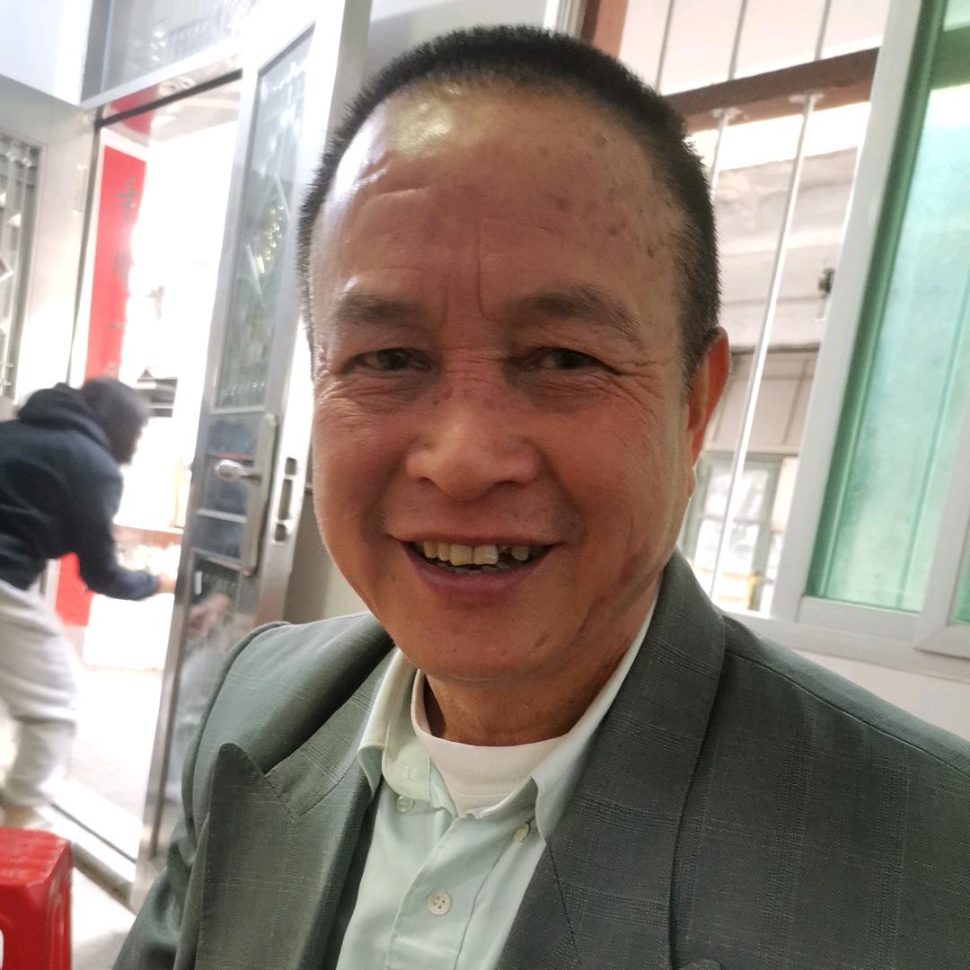 微笑红尘