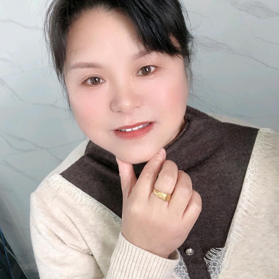 爱笑的向日葵🌻