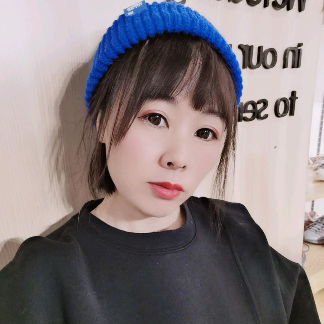 馨菲很忙