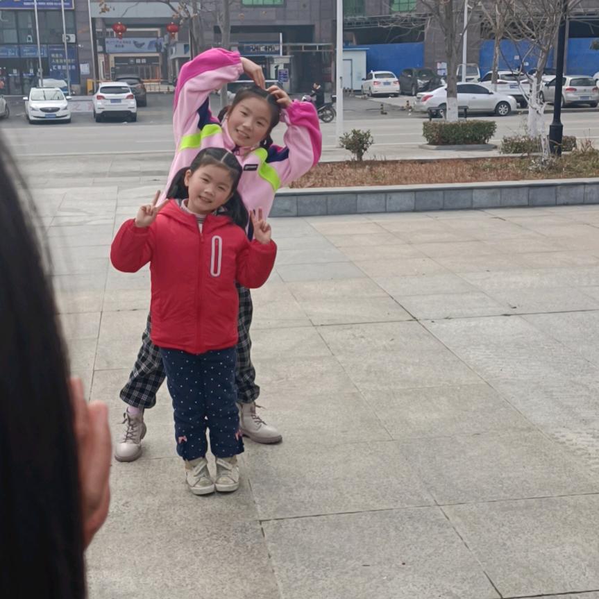 用户6874125945855雨中百合