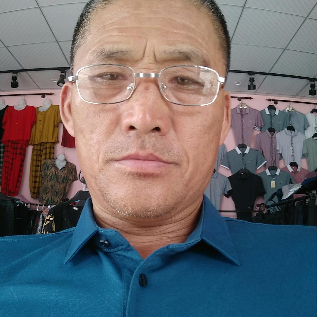 刘杰中老年服装店