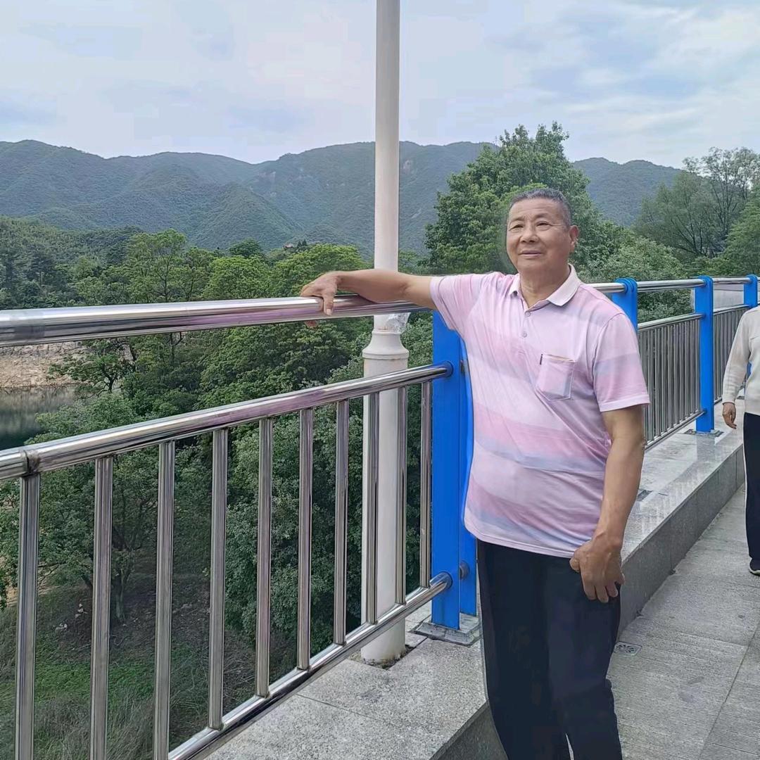 张吉文