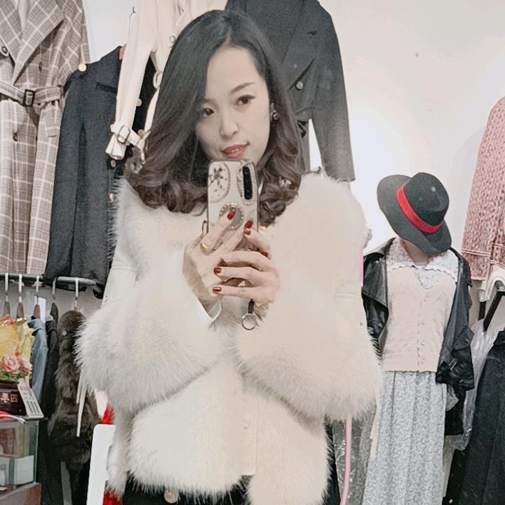 ′灯红酒绿醉人心〃