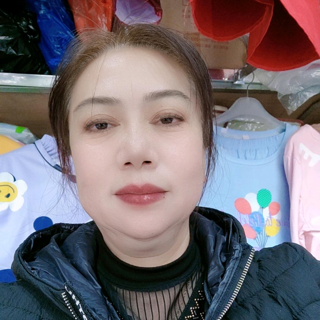 钱多多姐（江西）每天晚上10.18开播