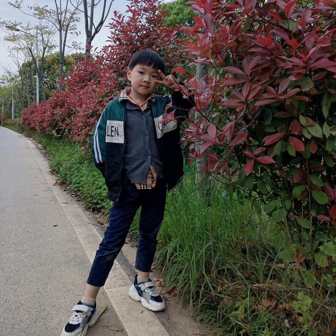 虢小子