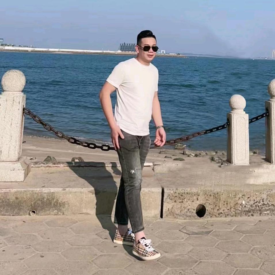 北流市古名轩家具有限公司