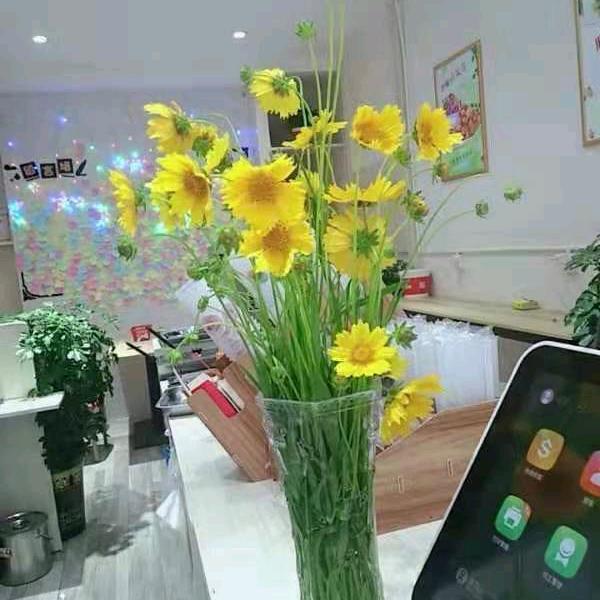 新宁县蜜源小吃店