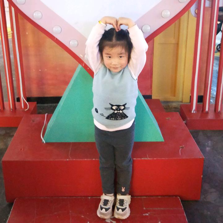 巴中市恩阳区昕颜美容汗蒸春春