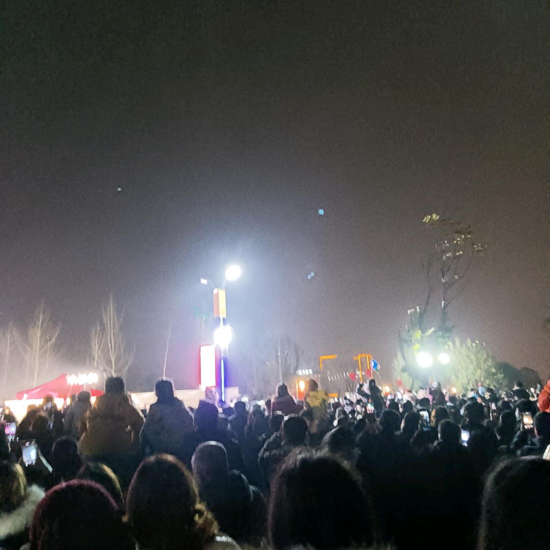 莫言ttcbc25zc2RrMzI6Ly