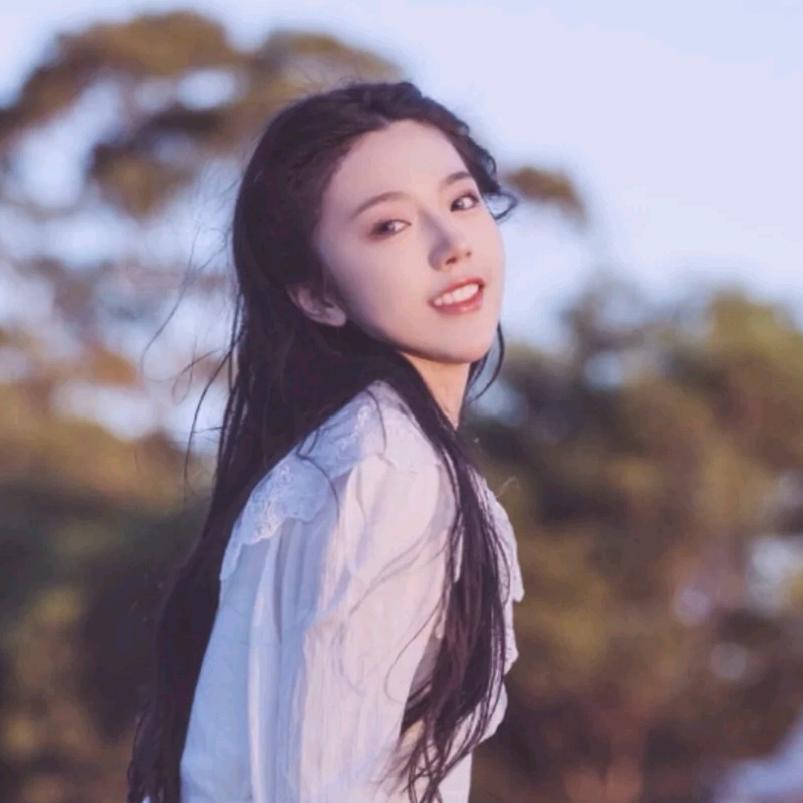 爱吃糖的狸花猫