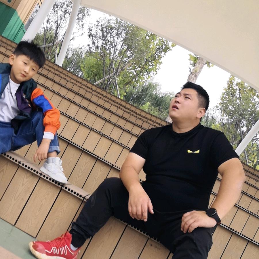 小青年