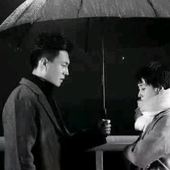 一副无所谓。
