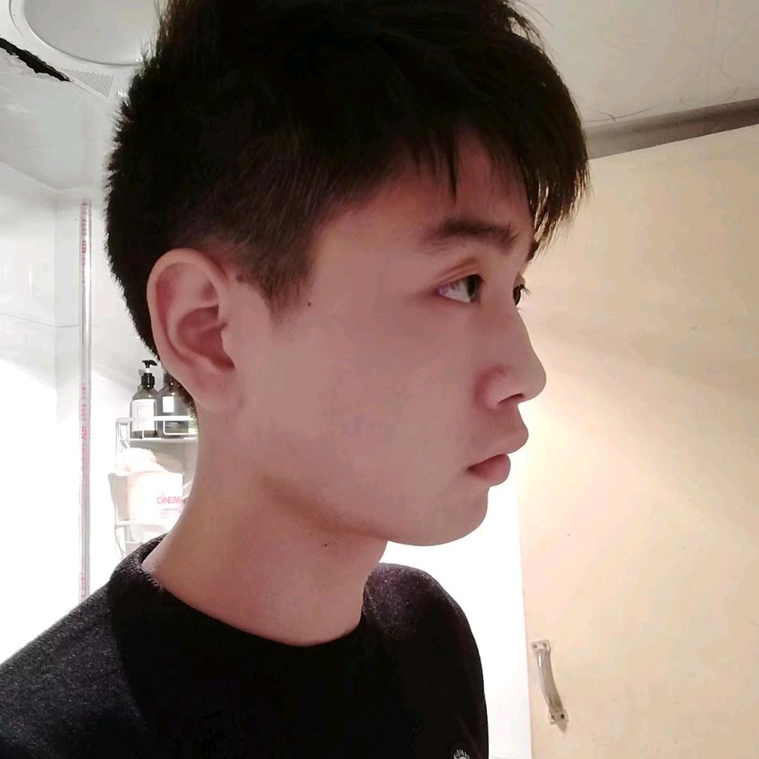 阿铭y