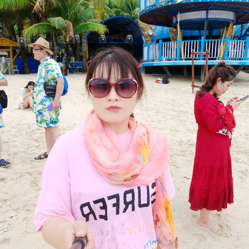 严巧(合生元奶粉)