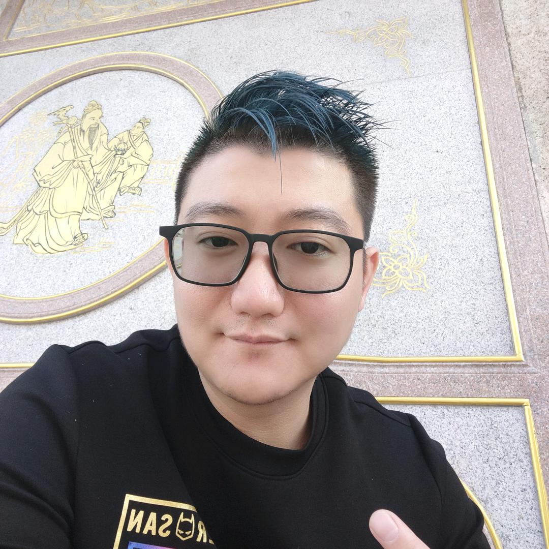 请叫我包子哥【伍伟】