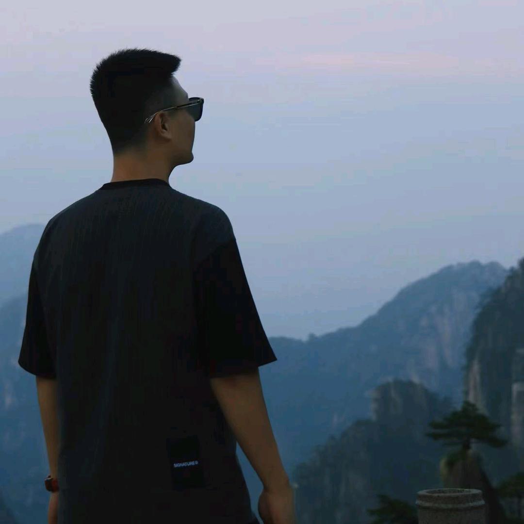 李博。