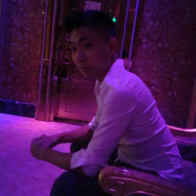 团山玻璃门窗阿勇