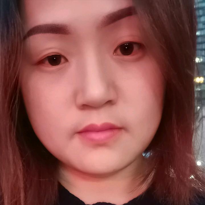 小霞霞