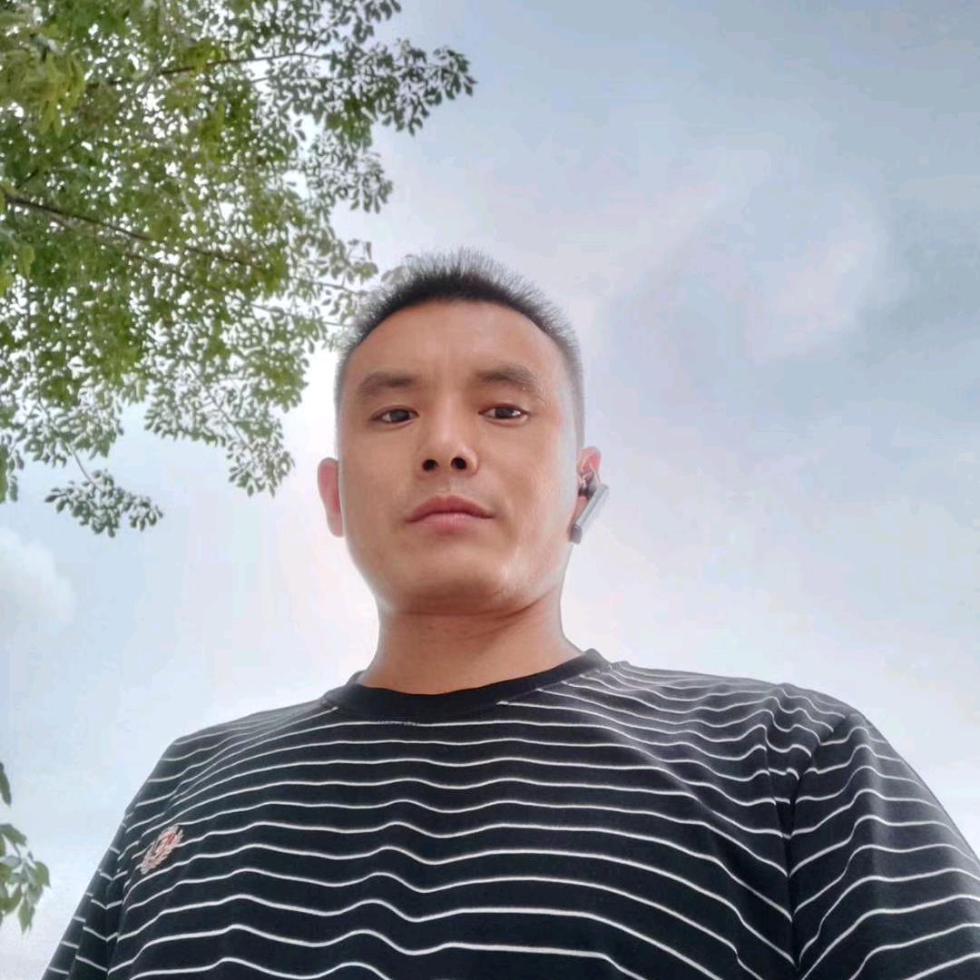 雨小欣有点憨