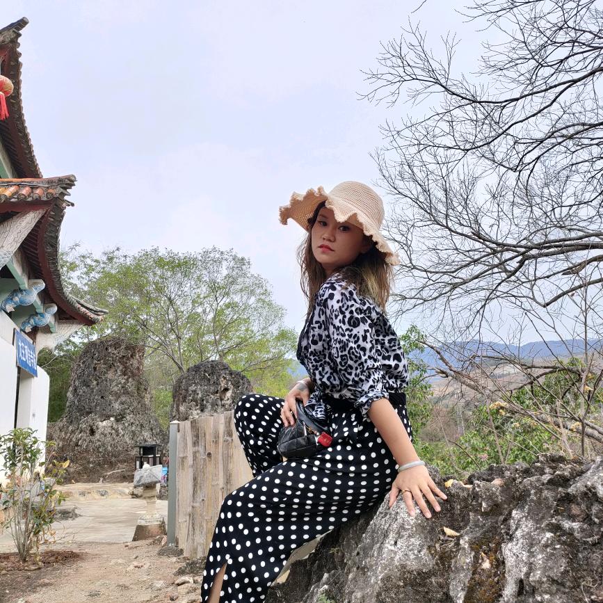 珊姐~衣佳人~四方打歌队