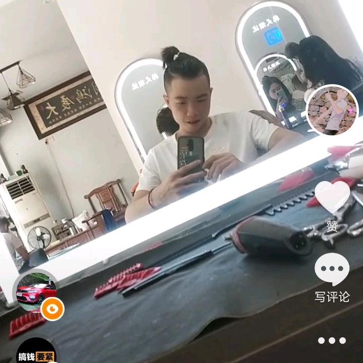 小邓🌹(没鞋力)