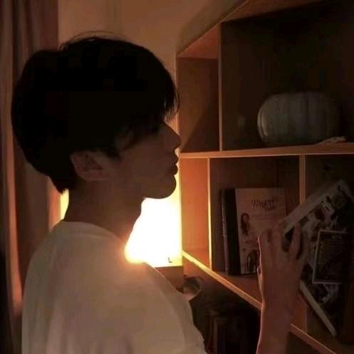 小李^