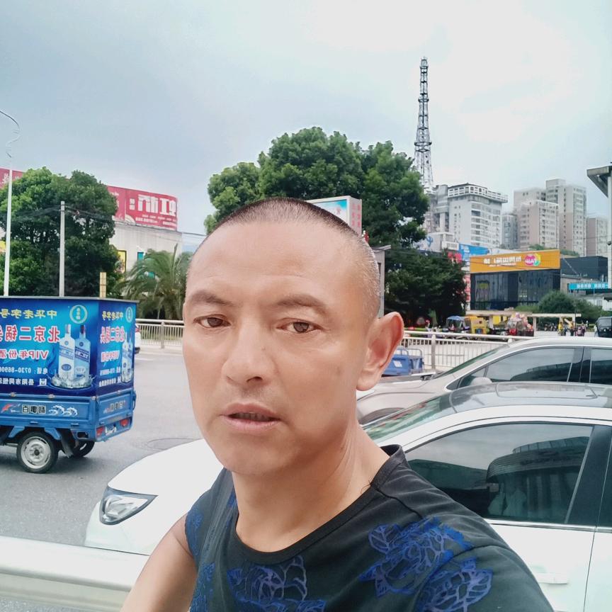 模哥