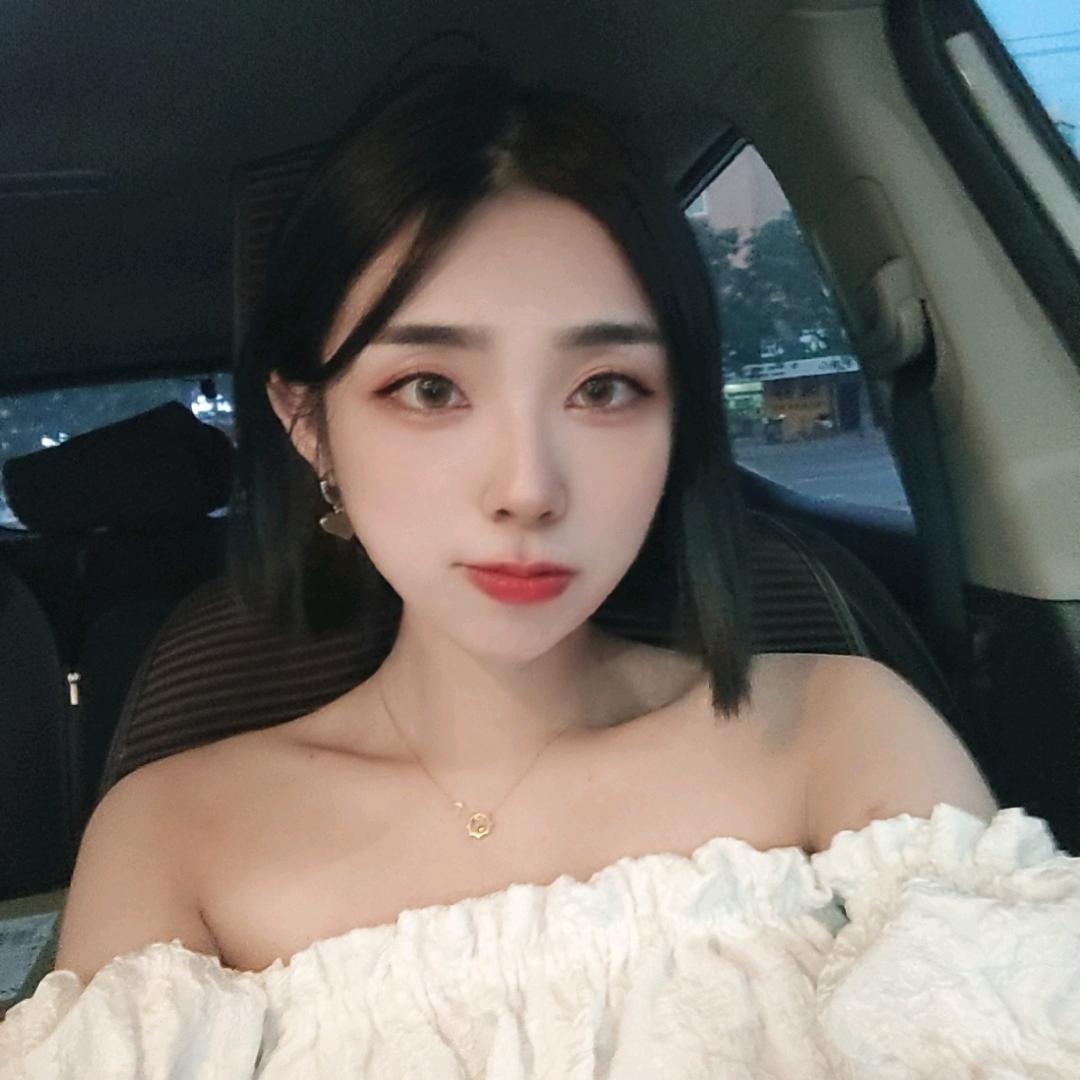 红蔷薇白玫瑰