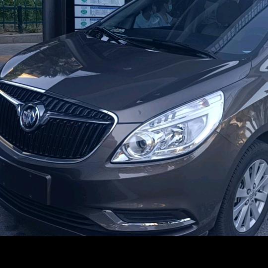 陕西周边旅游包车（5-9座）