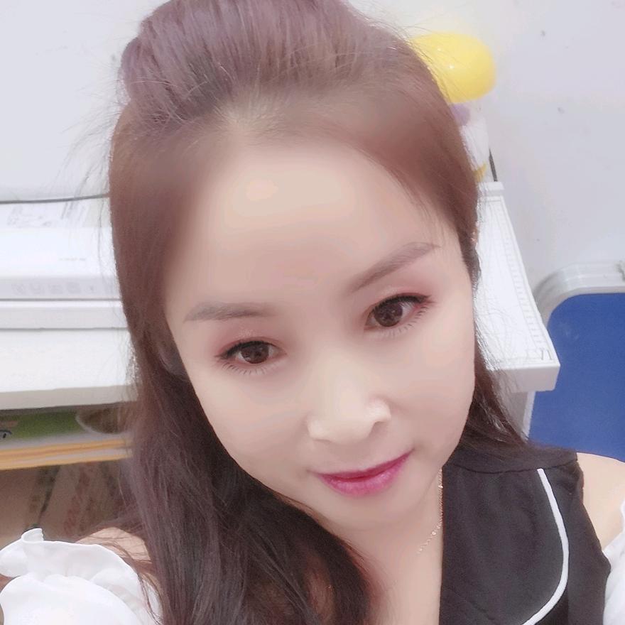 雪中的玫瑰🌹