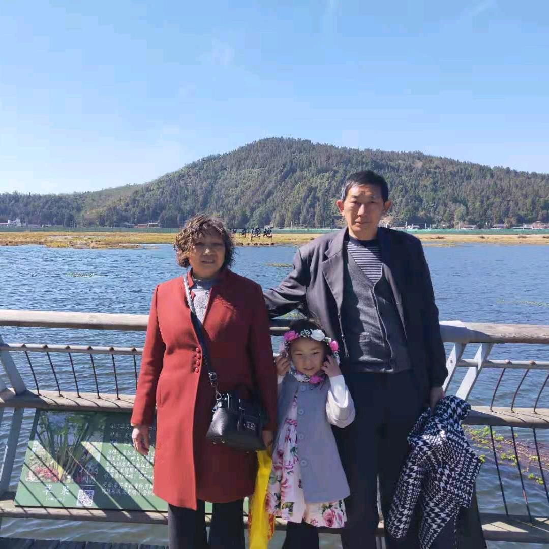 夕阳红（女），拒绝私聊，礼貌回关赞）