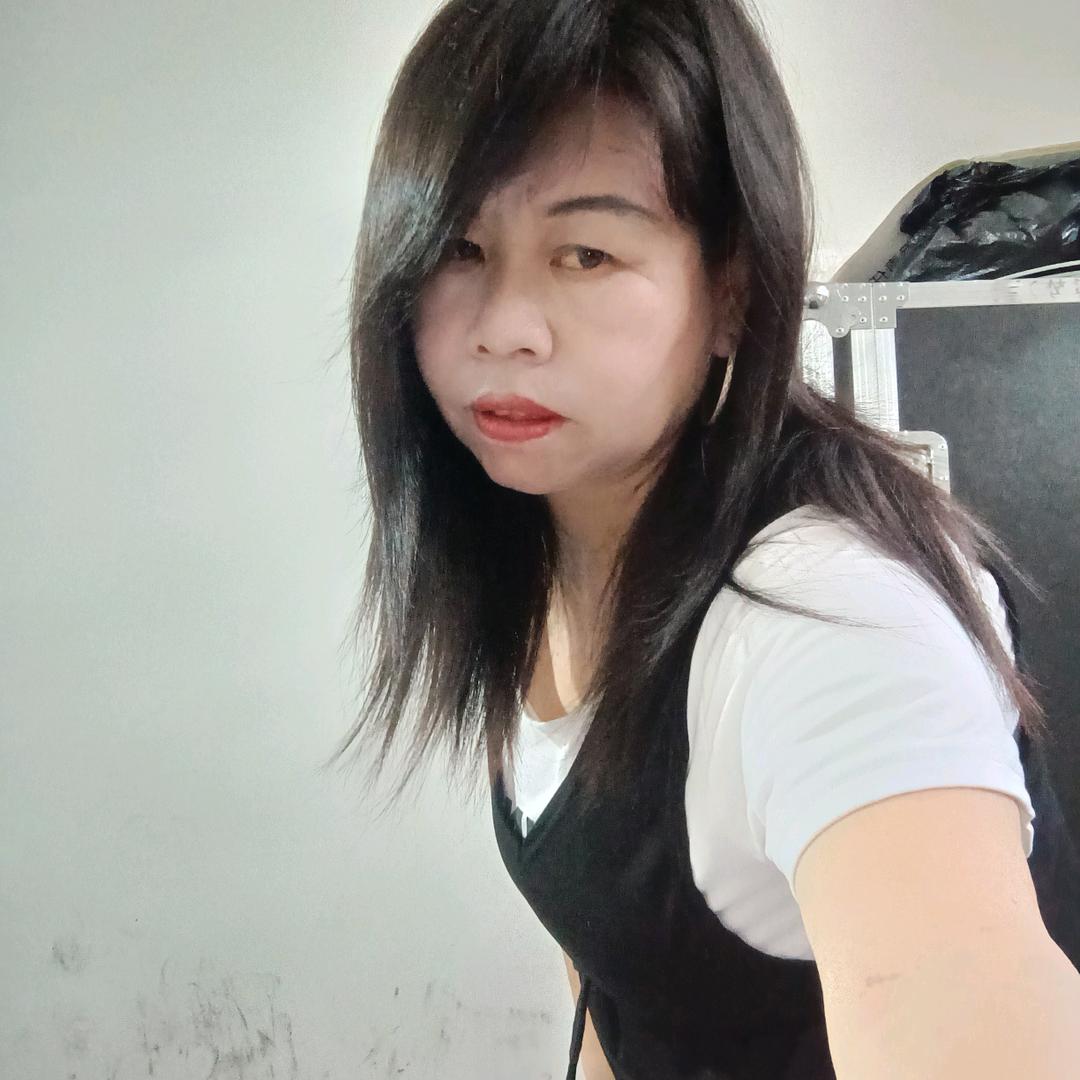 罗丽