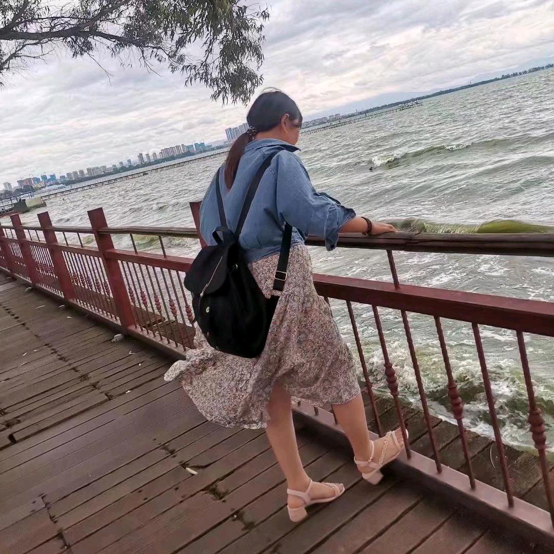 风雨中的彩虹