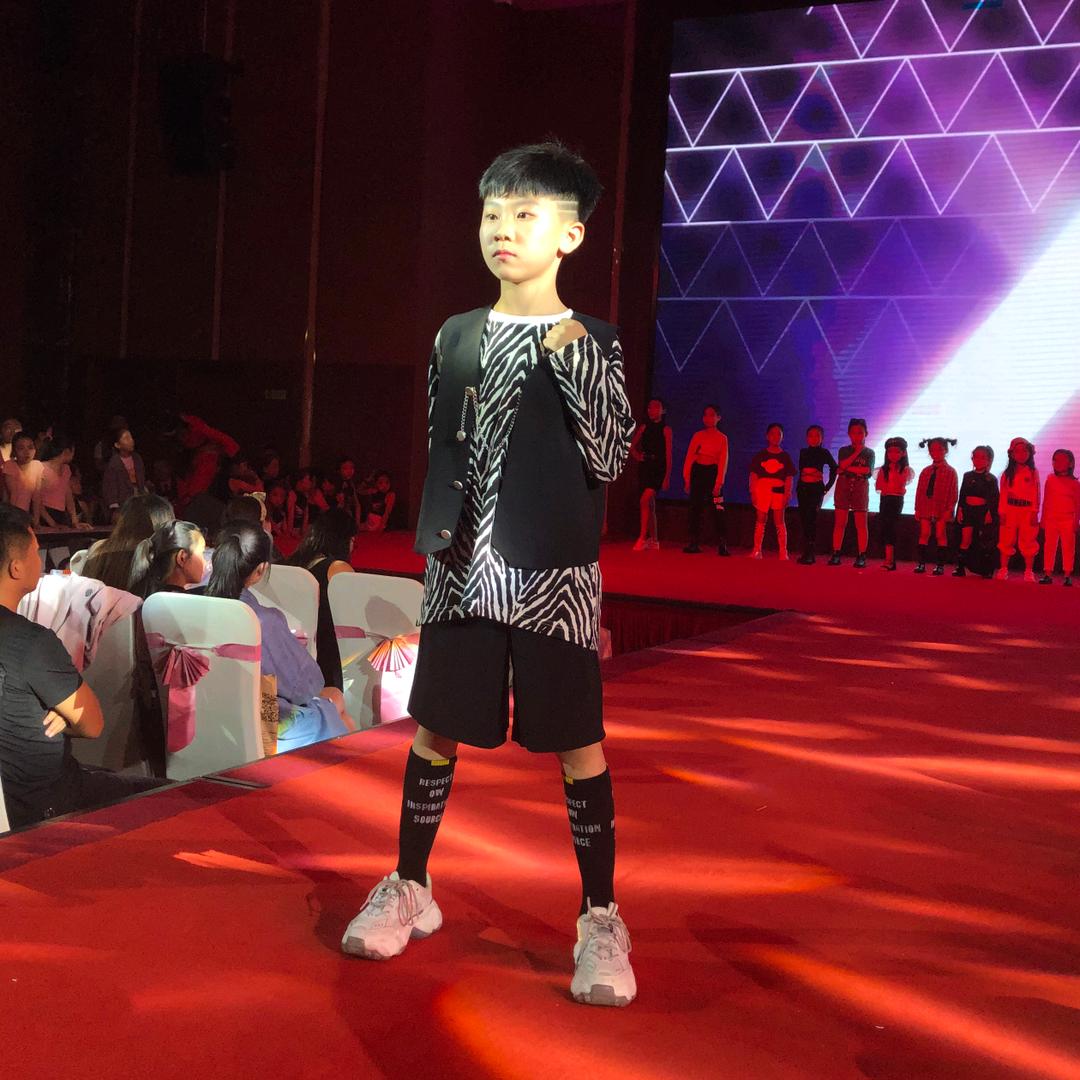 养鱼🐠的小鱼儿