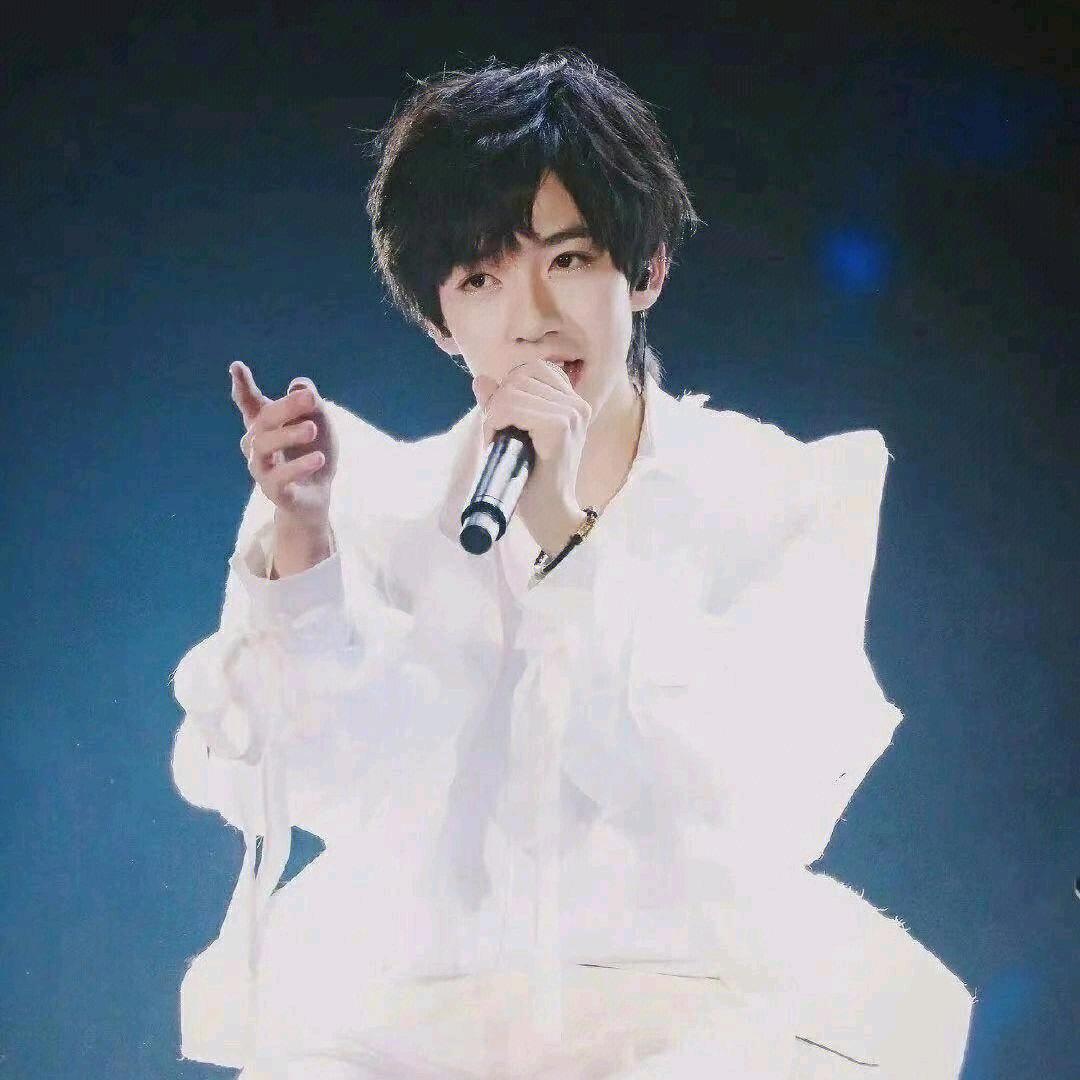 戏影，love（🌚）