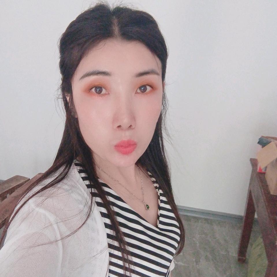 爱跳舞💃🏻💃🏻💃🏻的芹