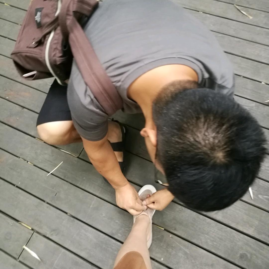 爱听民谣的小眼睛
