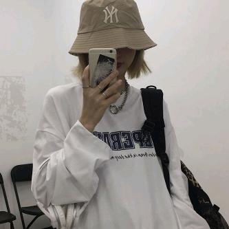 站在岸上的🐟（不要连续点赞）