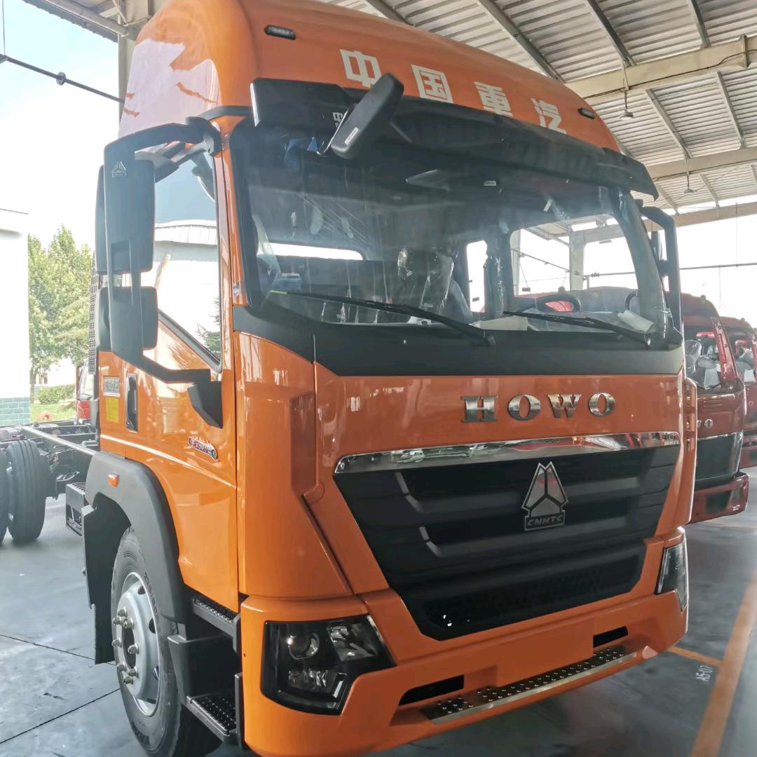 淮安中集远安重汽豪沃4S店