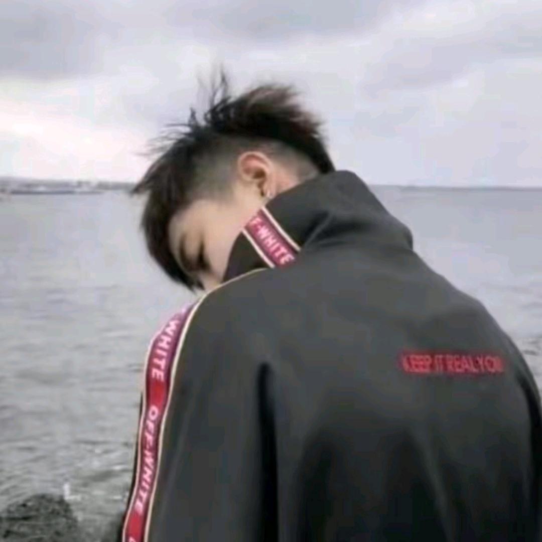 🧸.