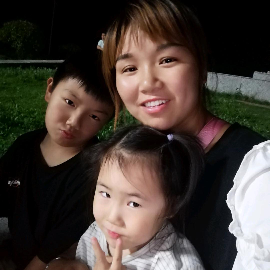 阜南田集富贵门业杨晓梅