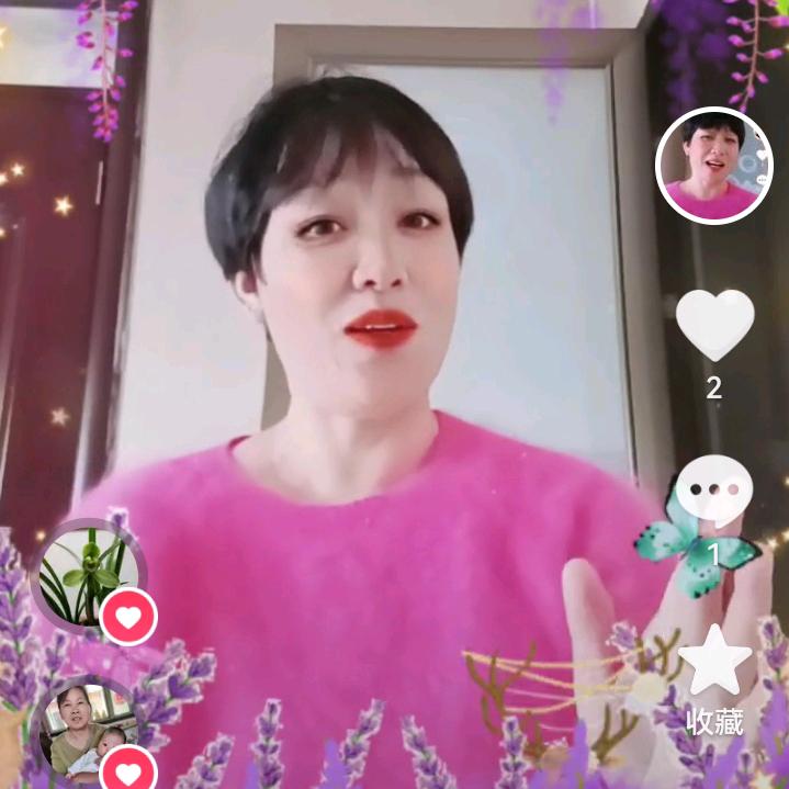 光里的🌸
