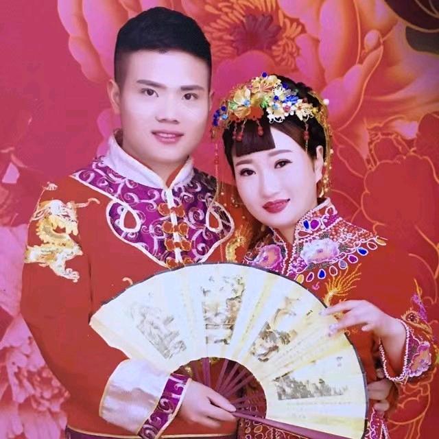 静静的等