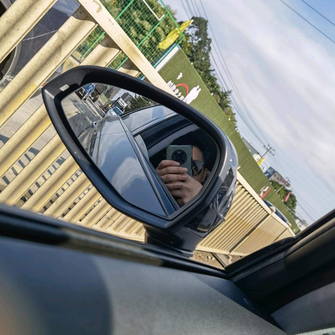 嘿 Siri👹