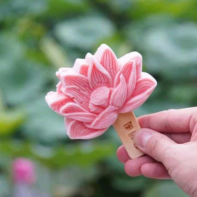 莲花黄剑