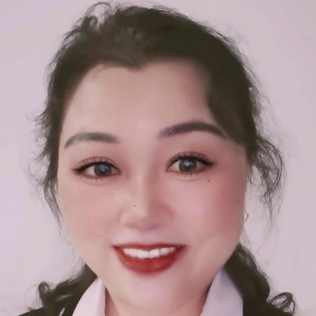 小英拒绝连赞，拒绝私聊