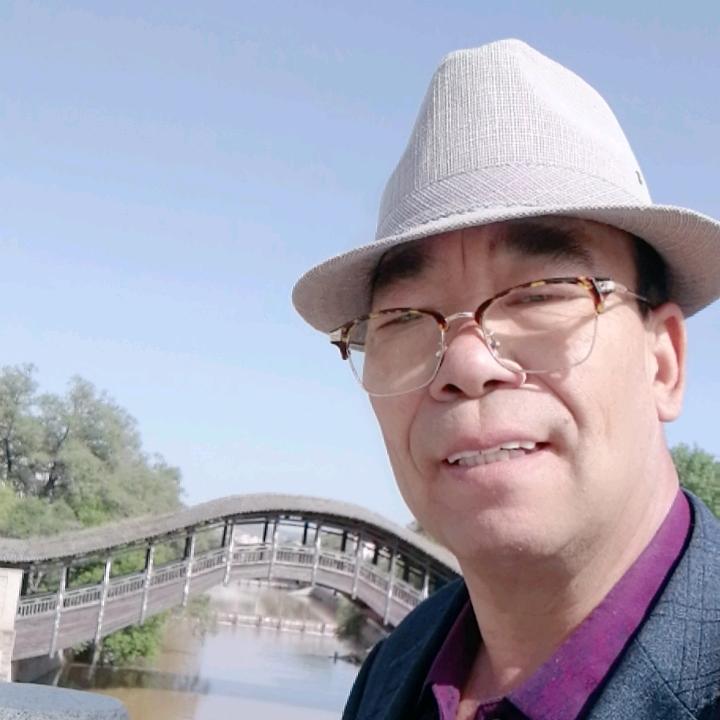 呆萌大叔
