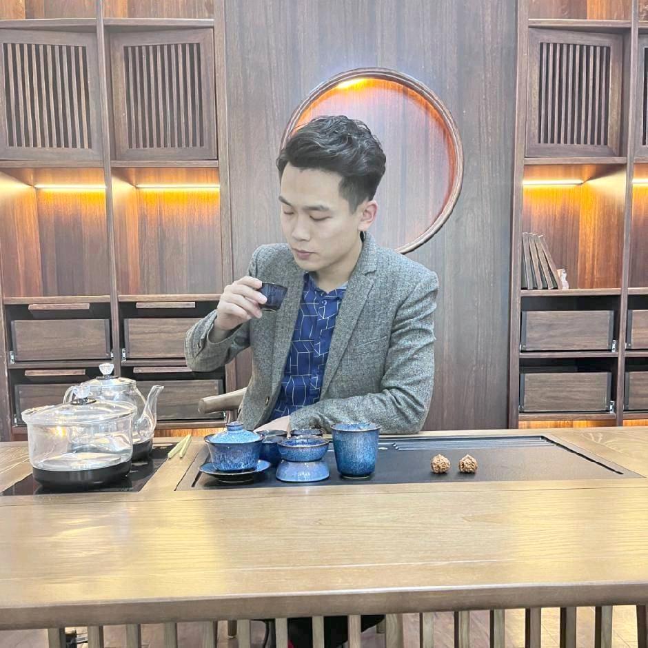 洪亮干装修